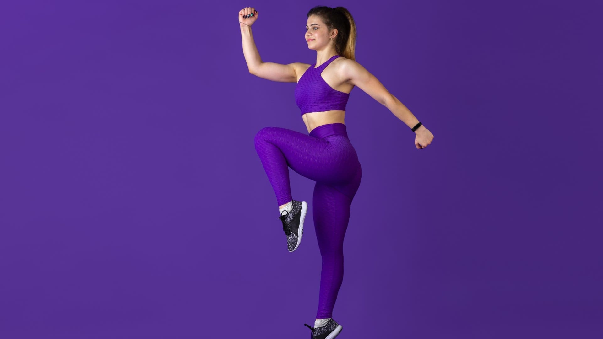 Get Strong, Shapely Legs With This Do-Anywhere Leg Workout