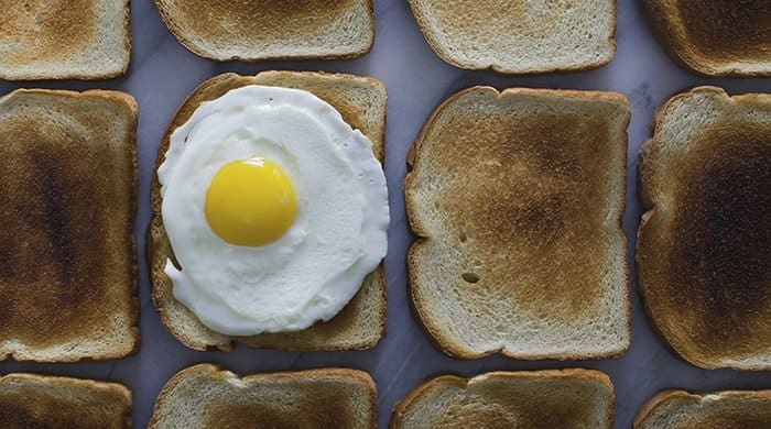 4 Quick Protein-Powered Meals That Take Eggs WAY Beyond Breakfast