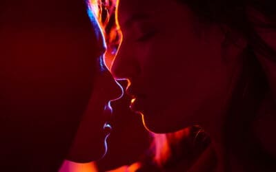 “I’m Straight – But This Is Why I Love Having Sex With Other Women”