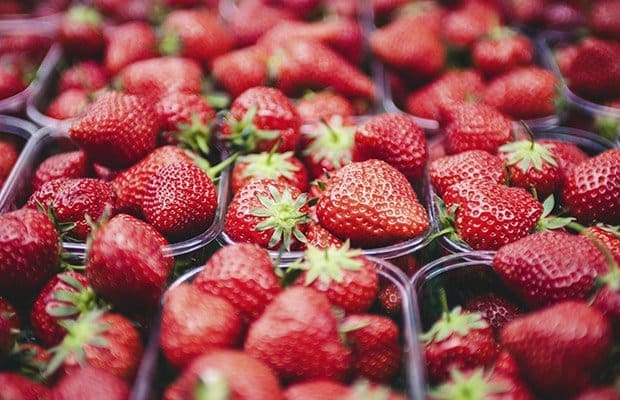 10 Best Low-Sugar Fruits That Won’t Mess With Your Blood Sugar