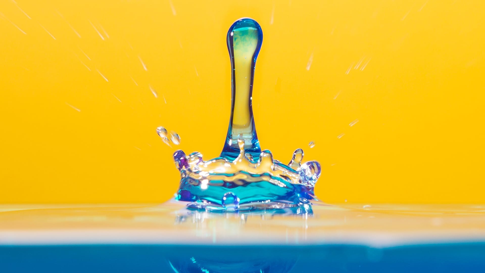 water drop to represent an article on how to squirt
