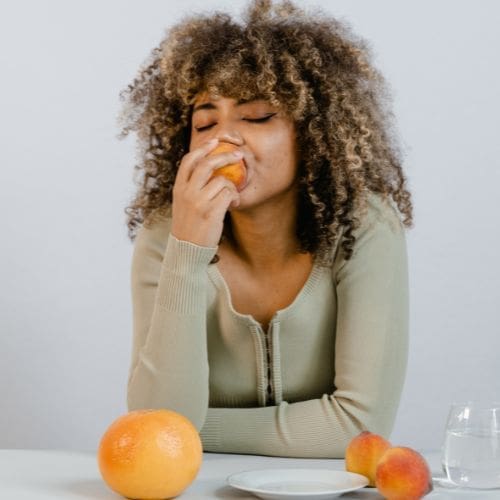 mindful eating; image by Canva